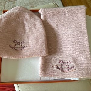 HERMES BRAND NEW   cashmere set